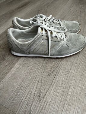 New Balance 555 Sneakers Women’s size 9.5
